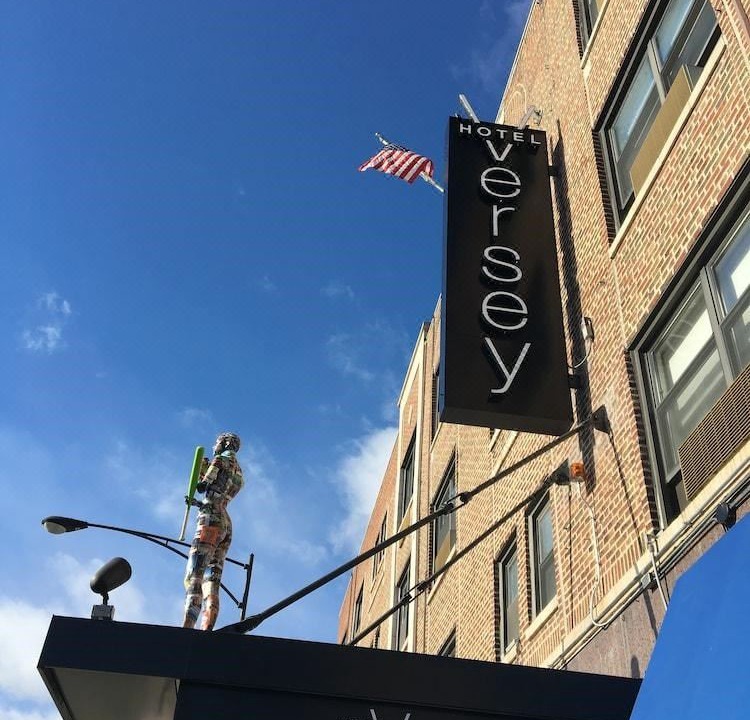 Photo of Buildings in Lake View East