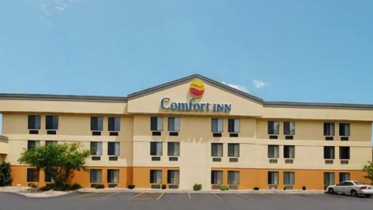 Photo of Buildings in Alton