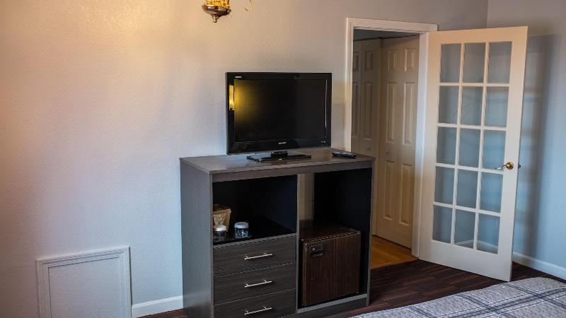 Photo of Others in Main Street Hyannis