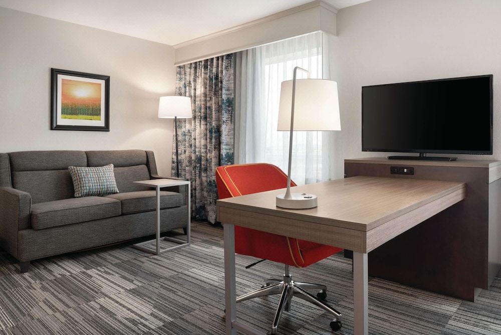 Photo of Livingroom in Champaign