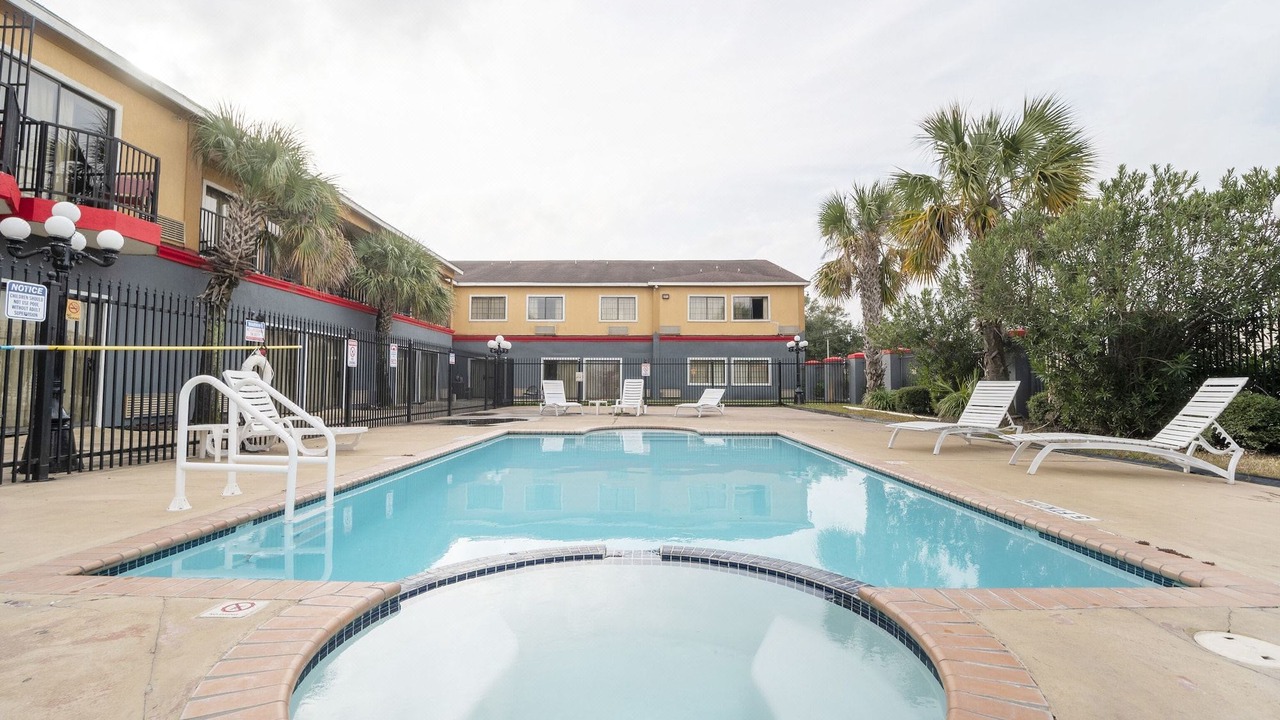 Photo of Outdoor in Greater Greenspoint