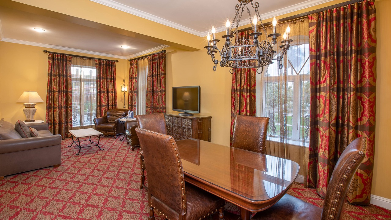 Photo of Livingroom in Downtown Historic District