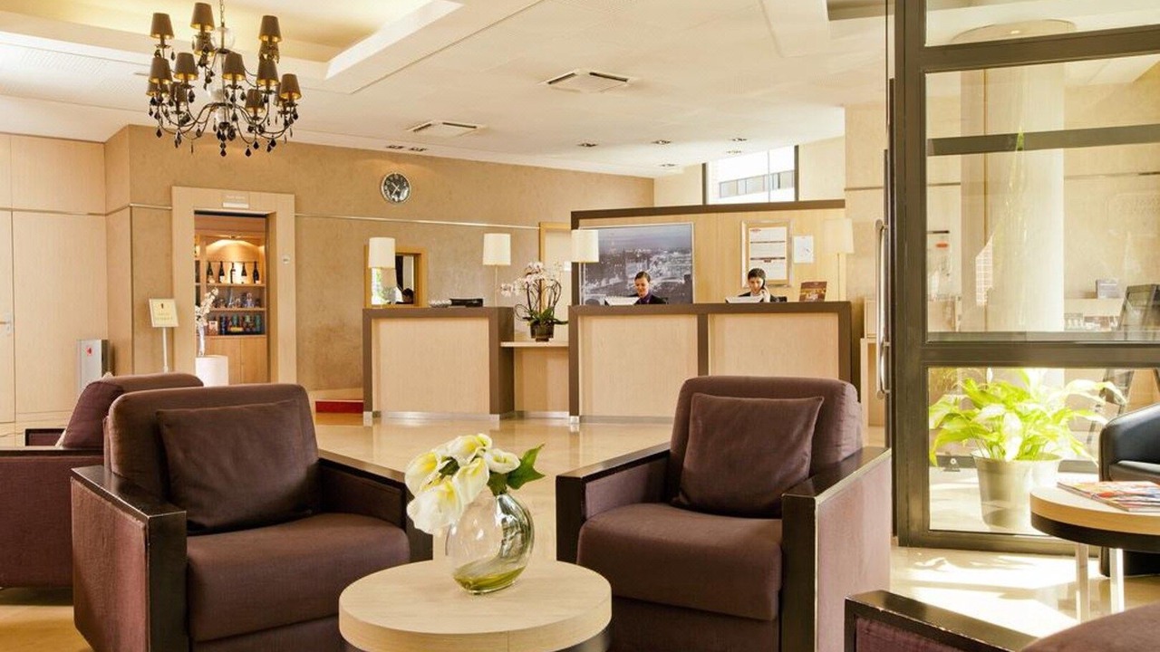 Photo of Livingroom in Guyancourt