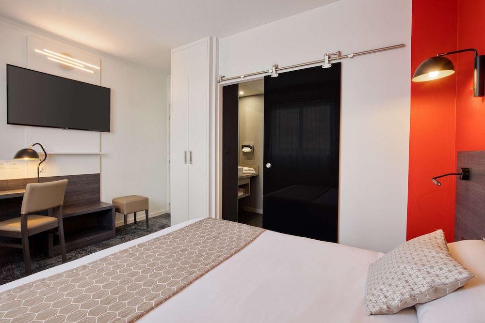 Photo of Bedroom in Saint-Herblain