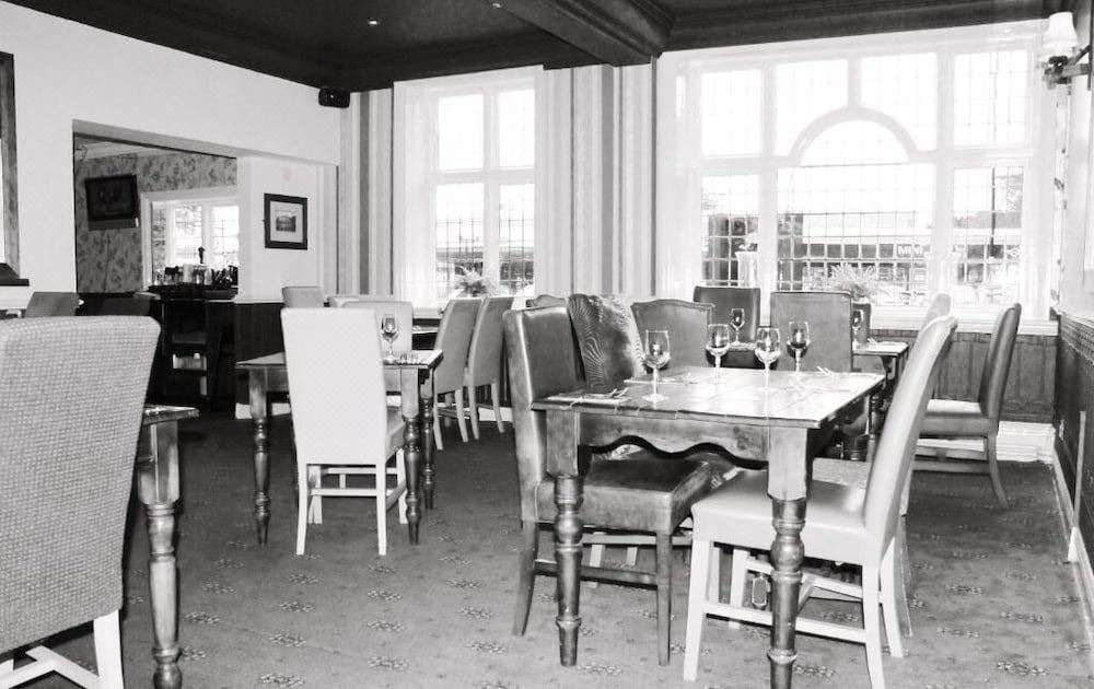 Photo of Others in Hindhead