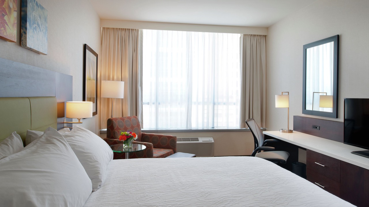Photo of Bedroom in Downtown Pittsburgh