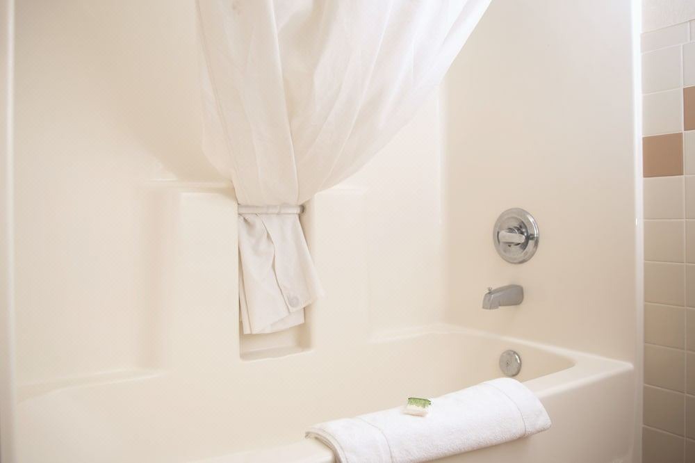 Photo of Bathroom in Pampa