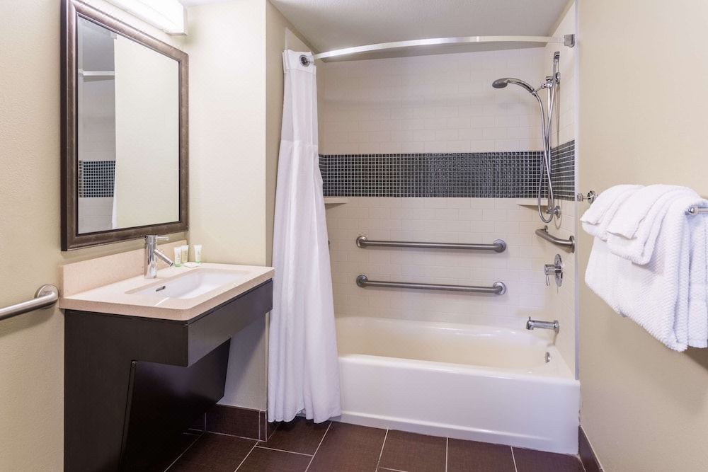Photo of Bathroom in Gateway