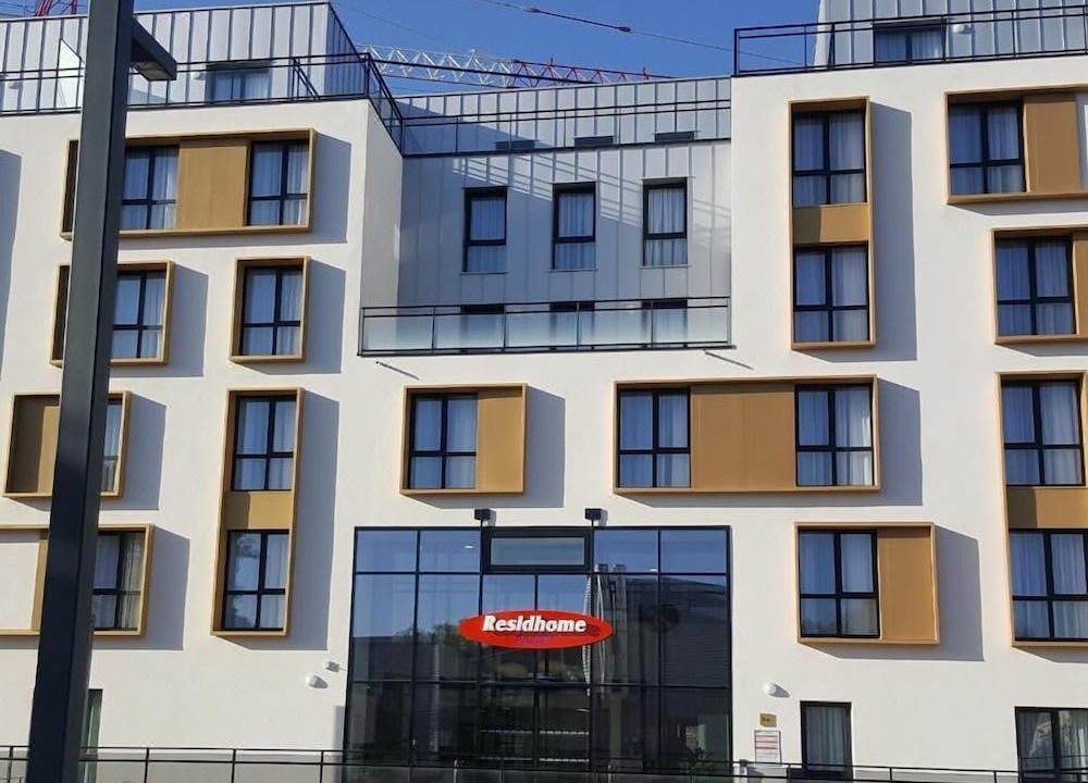 Photo of Buildings in Chartres