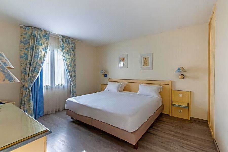 Photo of Bedroom in Vedene