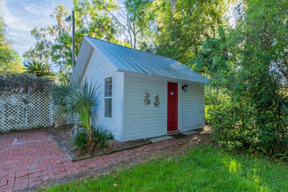 Photo of Buildings in Micanopy