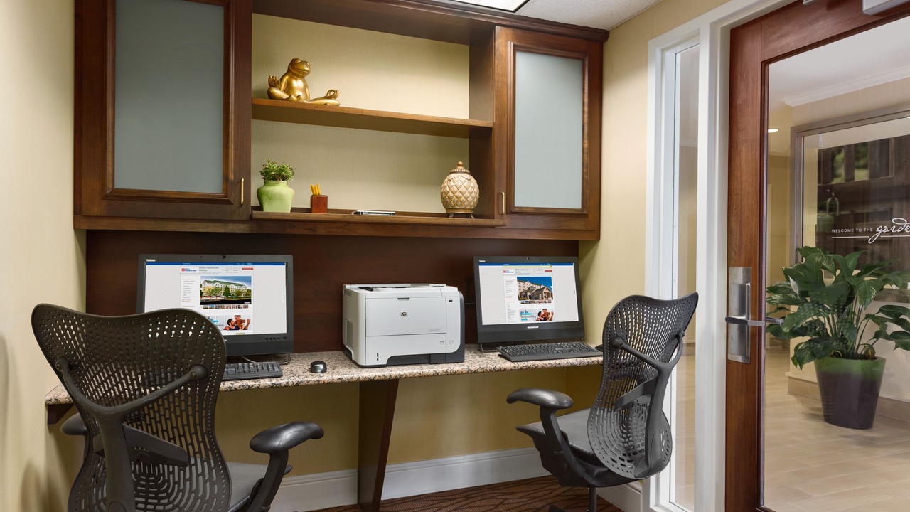 Photo of Livingroom in Shelton