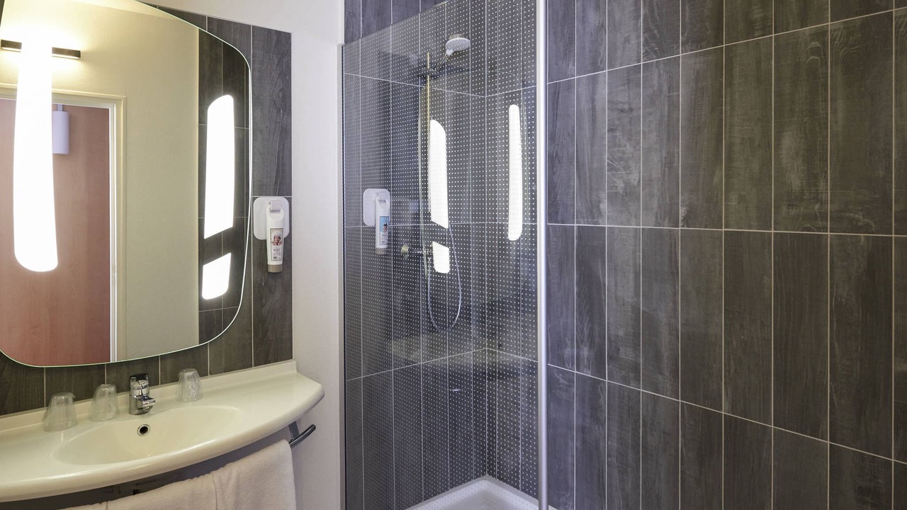 Photo of Bathroom in Cholet