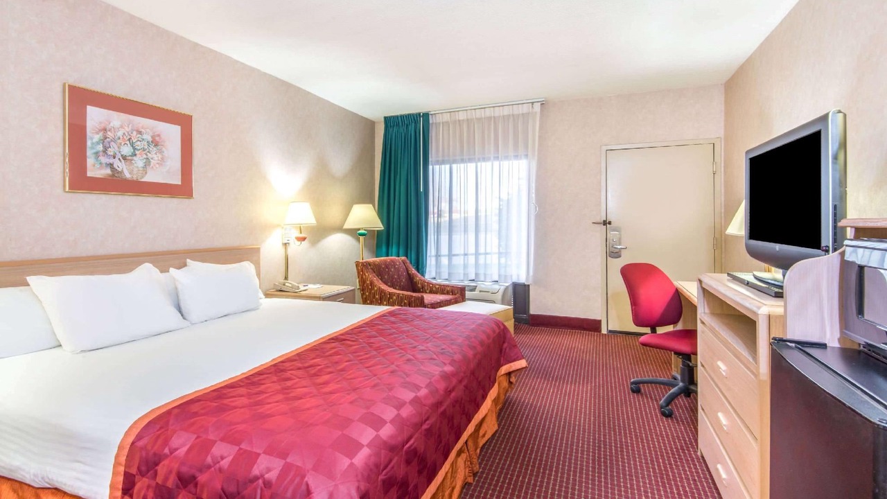Photo of Bedroom in Topeka