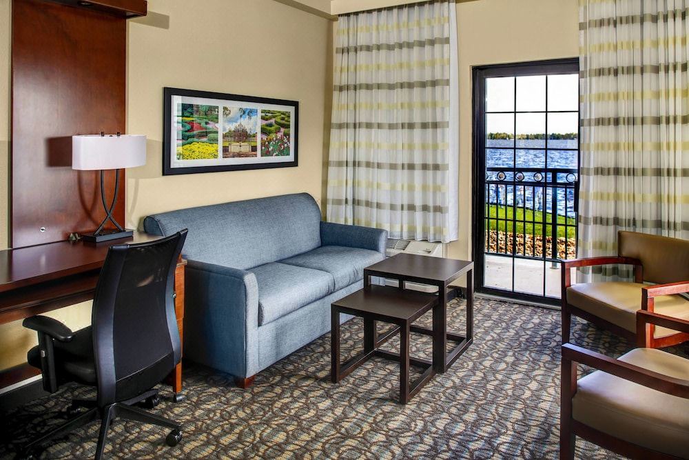 Photo of Livingroom in New Bern