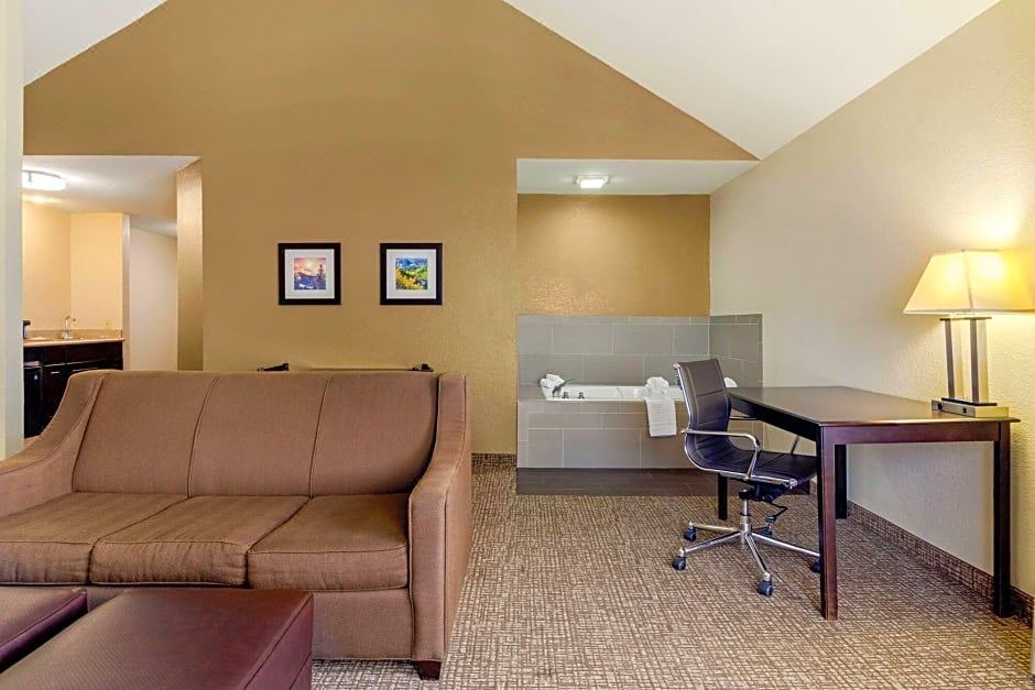 Photo of Livingroom in Greeley