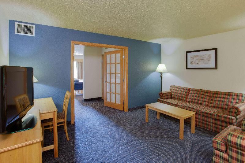 Photo of Livingroom in Griswold