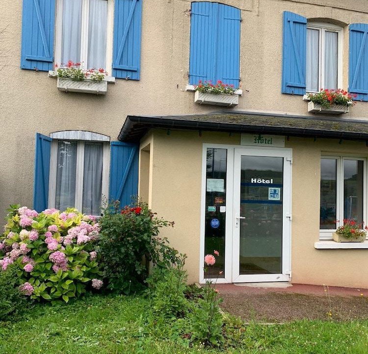 Photo of Buildings in Notre Dame de la Garenne