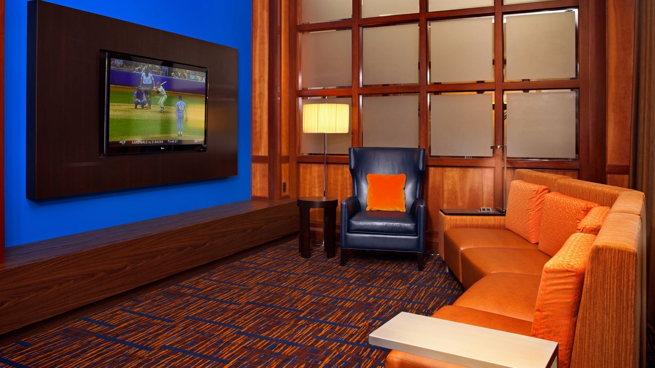 Photo of Livingroom in Harbor East