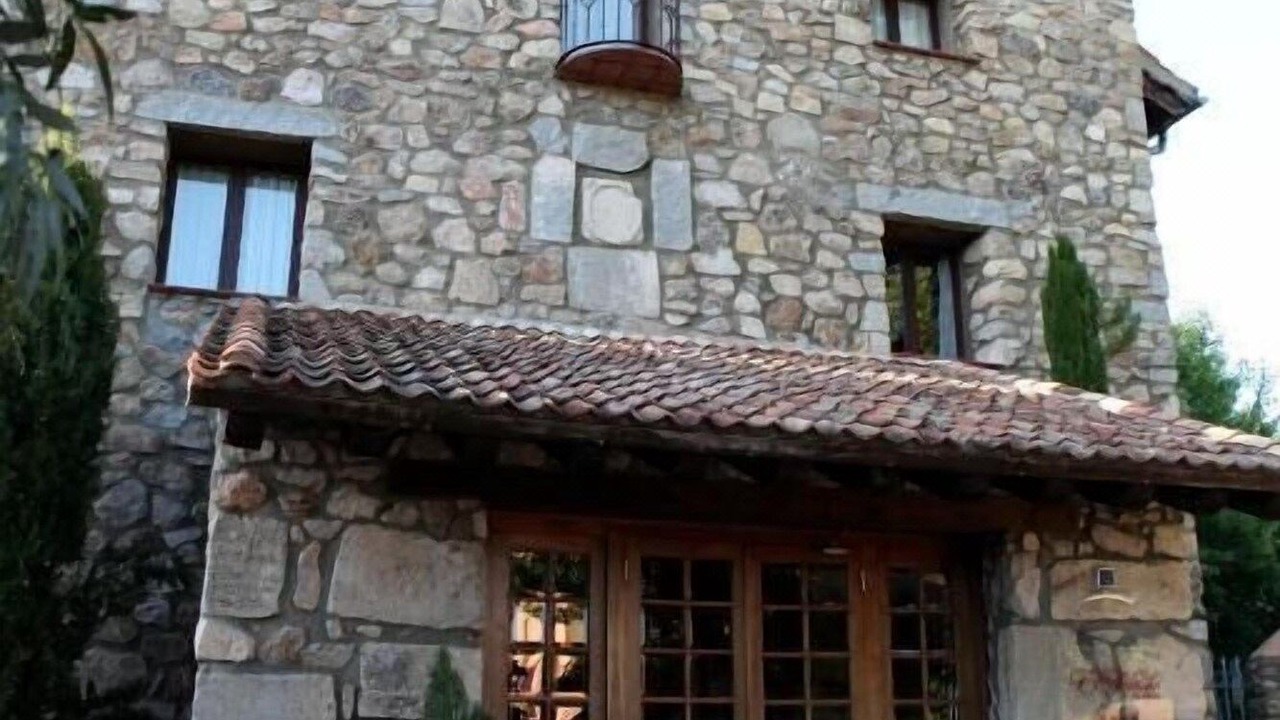 Photo of Buildings in Torrecaballeros