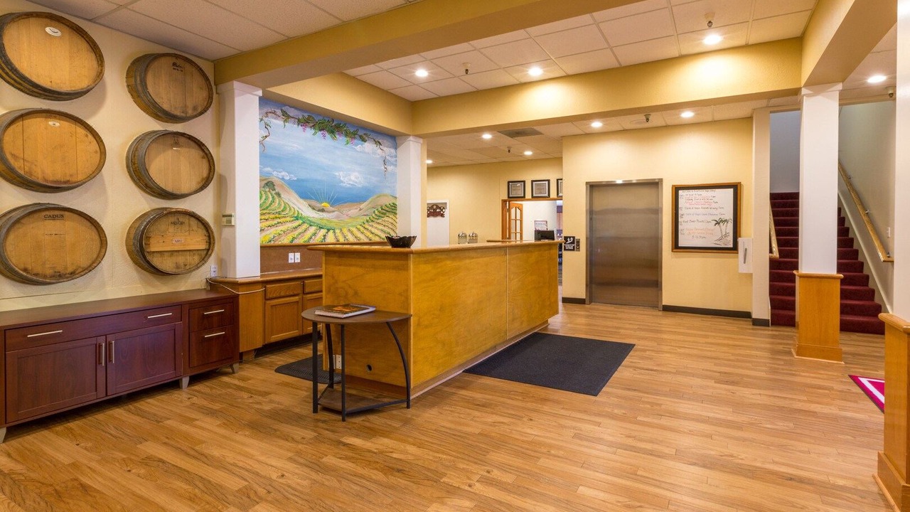 Photo of Livingroom in Napa