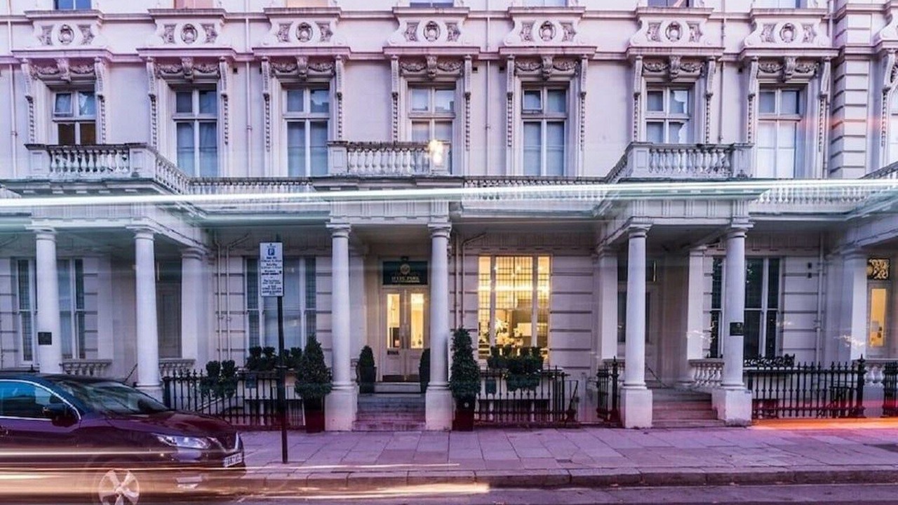 Photo of Buildings in Lancaster Gate