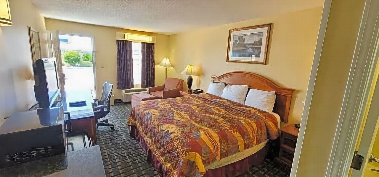 Photo of Bedroom in Douglas