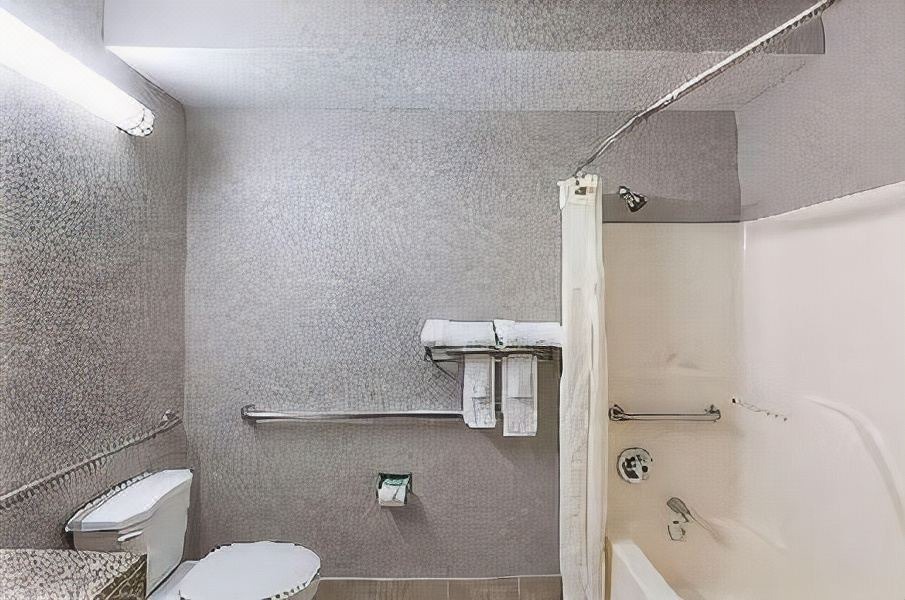Photo of Bathroom in Mesquite