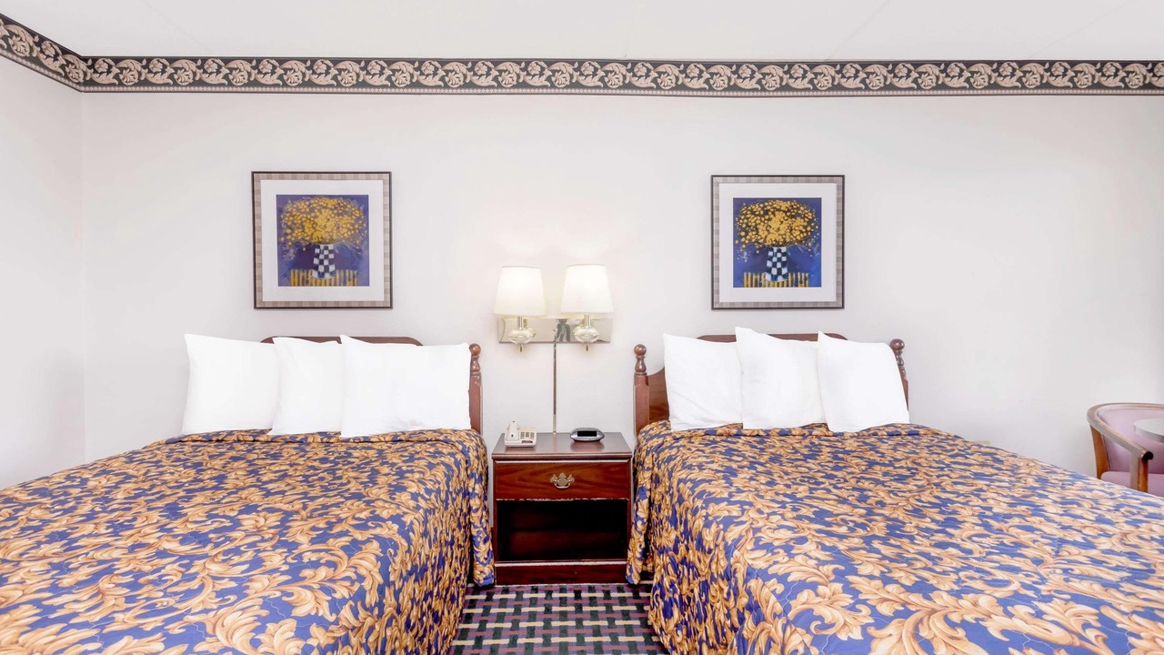 Photo of Bedroom in Perry