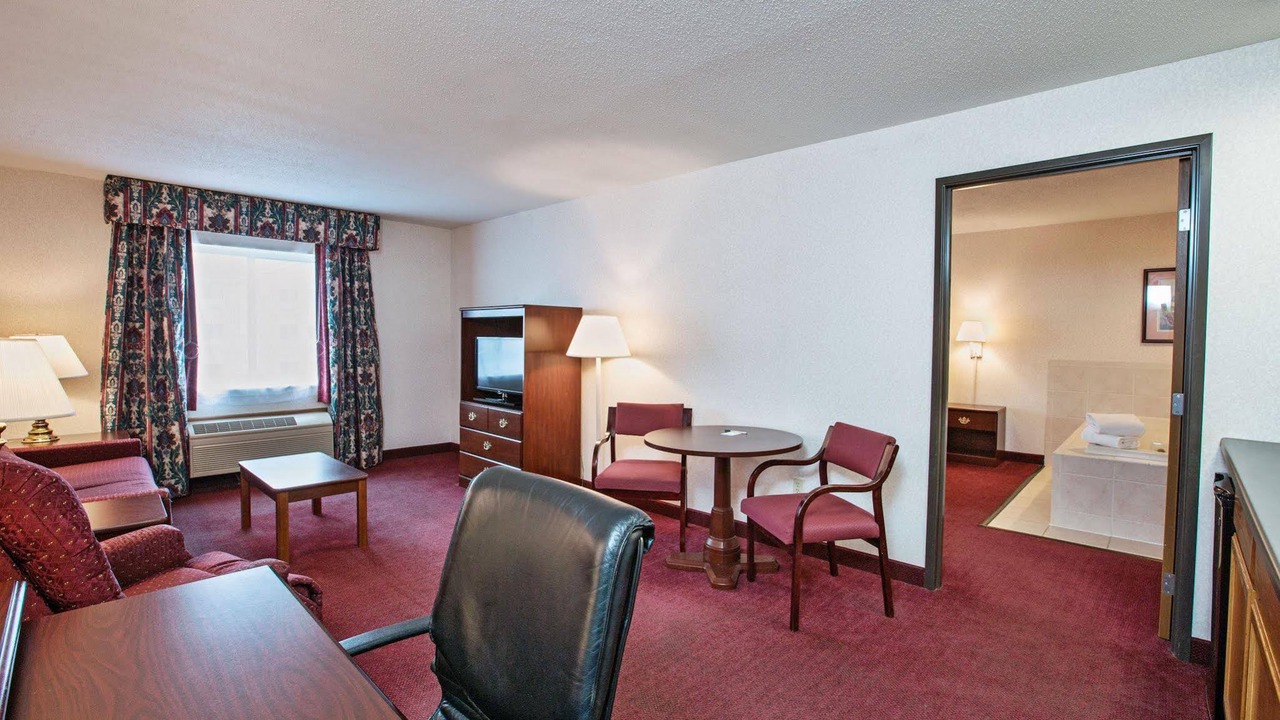 Photo of Livingroom in Auburn