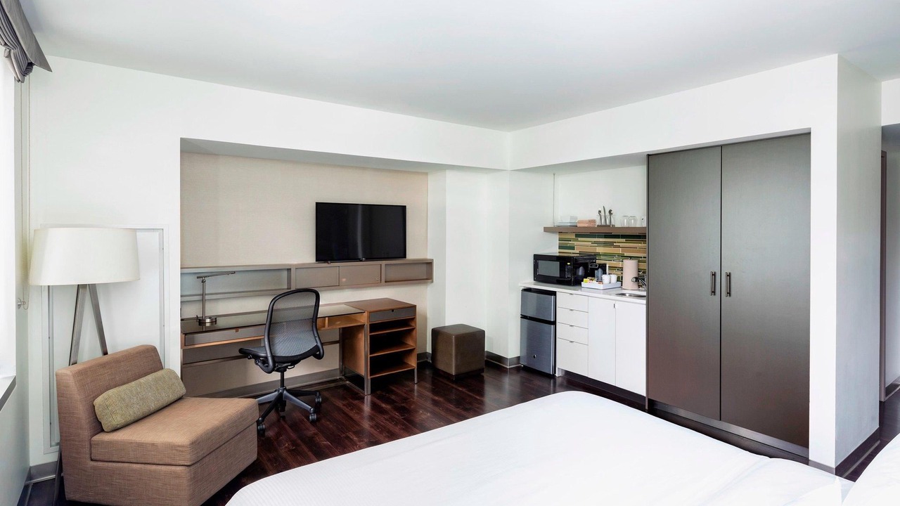 Photo of Livingroom in D Street - West Broadway