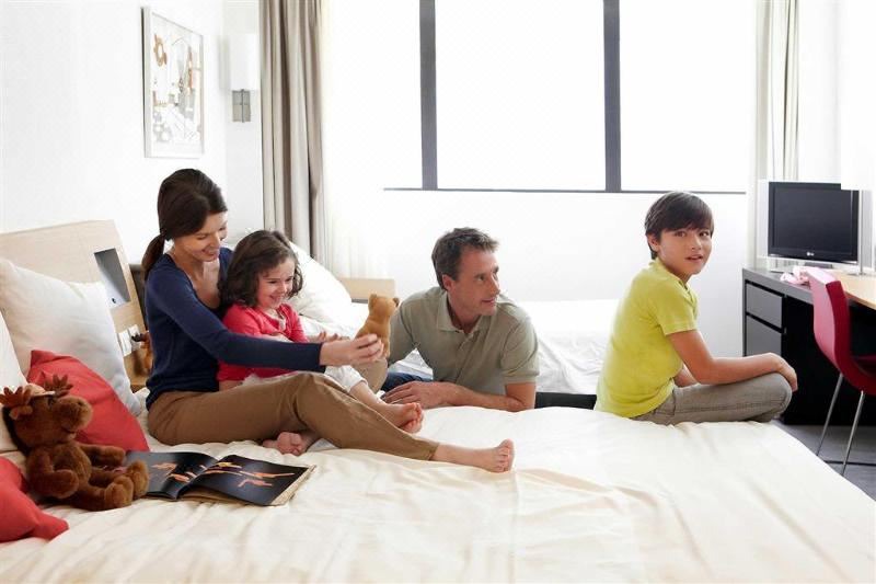 Photo of Human In Picture in Charenton-le-Pont