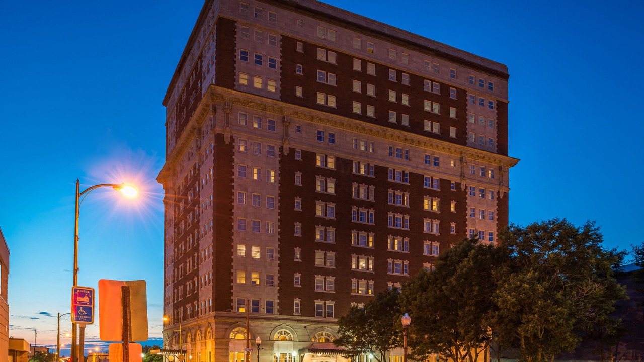 Photo of Buildings in Utica