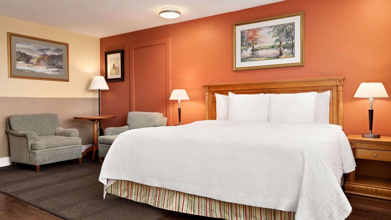 Photo of Bedroom in Richmond Hill