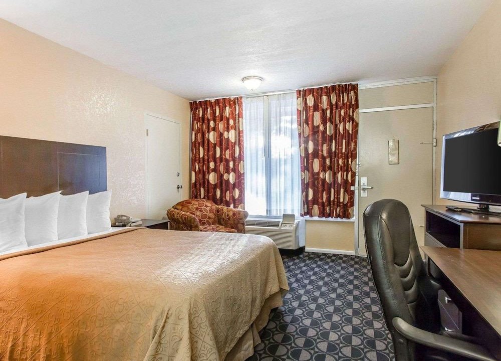 Photo of Bedroom in Ada