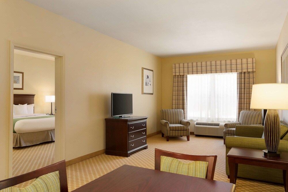 Photo of Livingroom in Pineville