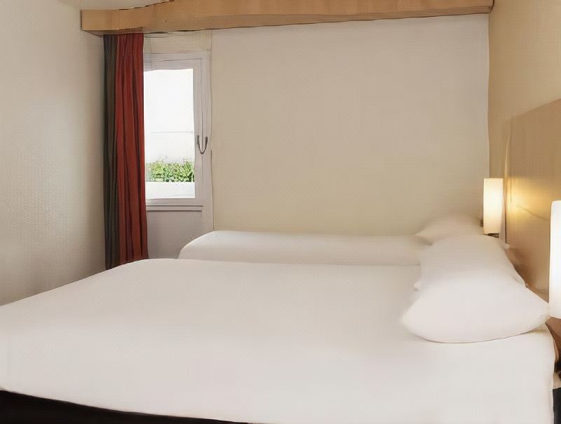 Photo of Bedroom in Cesson-Sevigne