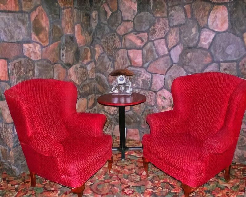 Photo of Livingroom in Thompson