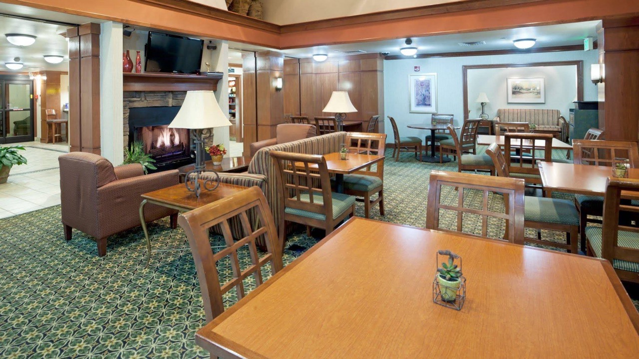 Photo of Livingroom in Gateway