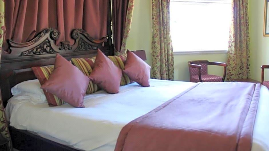 Photo of Bedroom in Hindhead