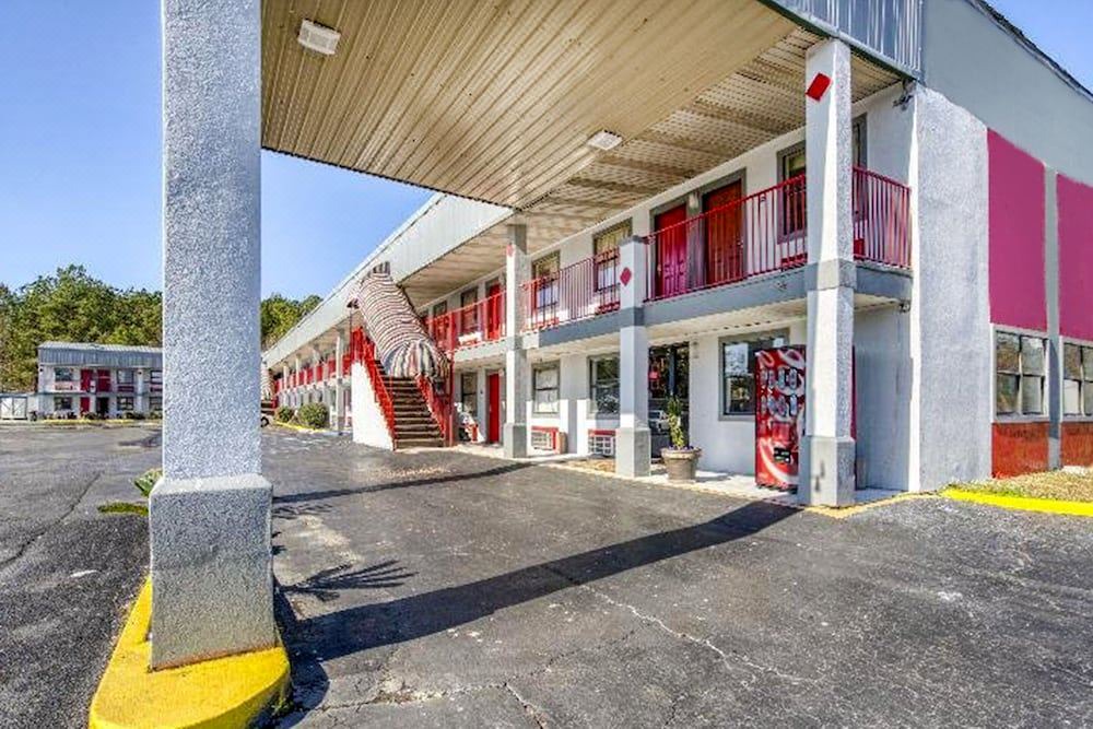 Photo of Buildings in Pineville