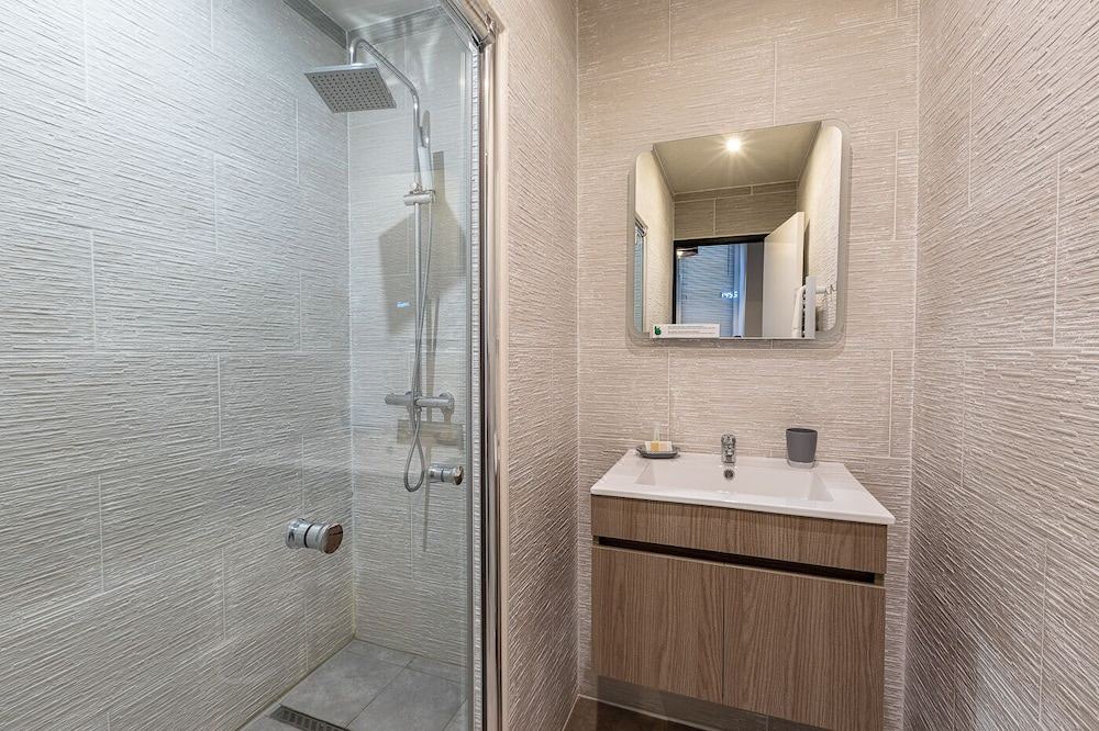 Photo of Bathroom in Saint-Quentin