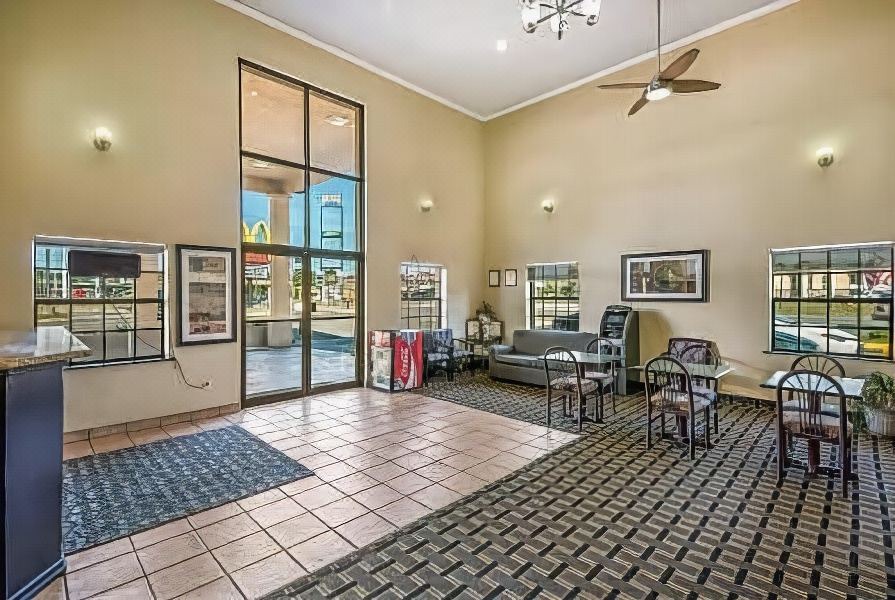 Photo of Livingroom in Caddo Valley
