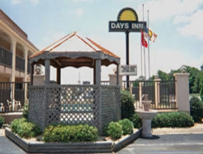 Photo of Buildings in Dumas