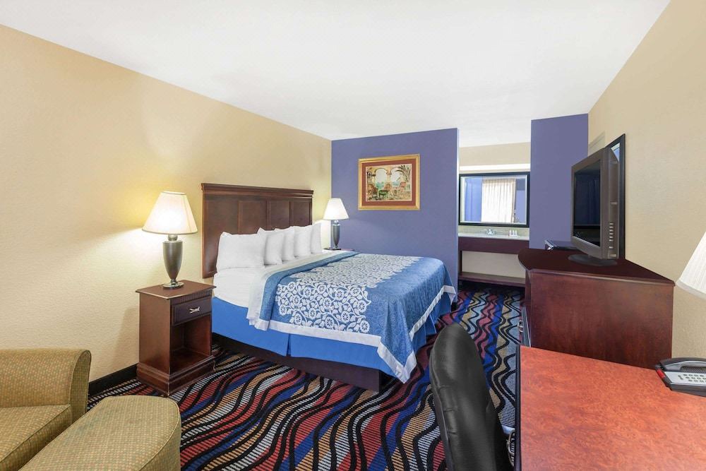 Photo of Bedroom in Uvalde
