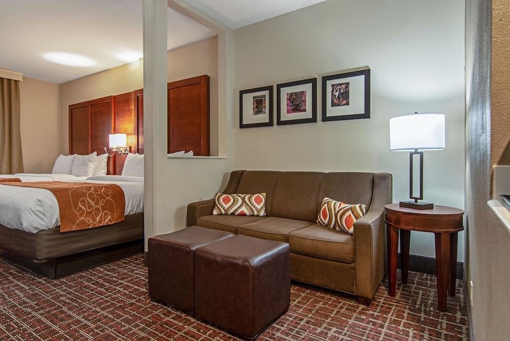 Photo of Livingroom in Northwest Dallas