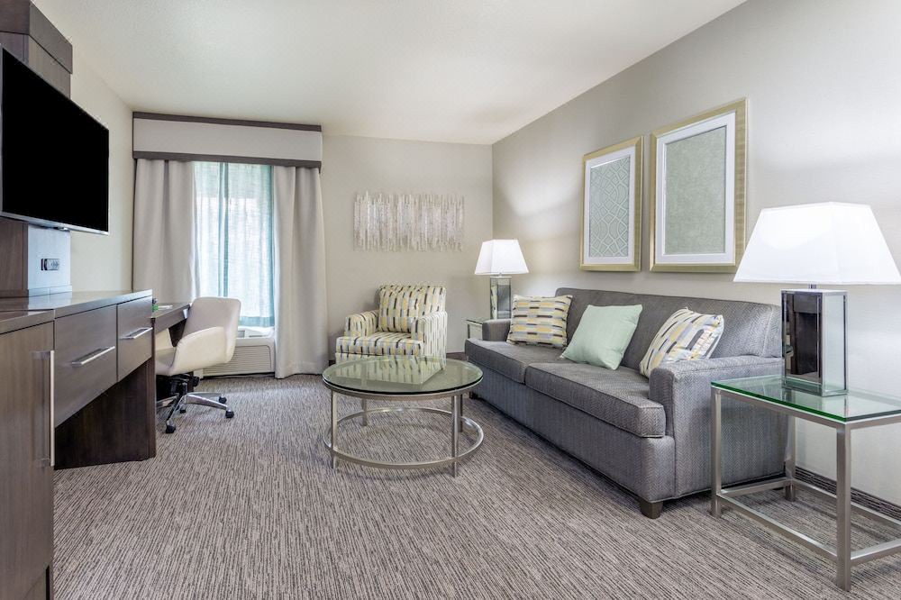 Photo of Livingroom in Auburn