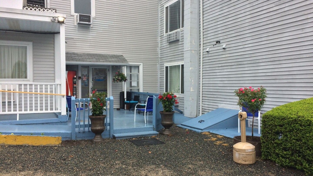 Photo of Buildings in Narragansett Pier