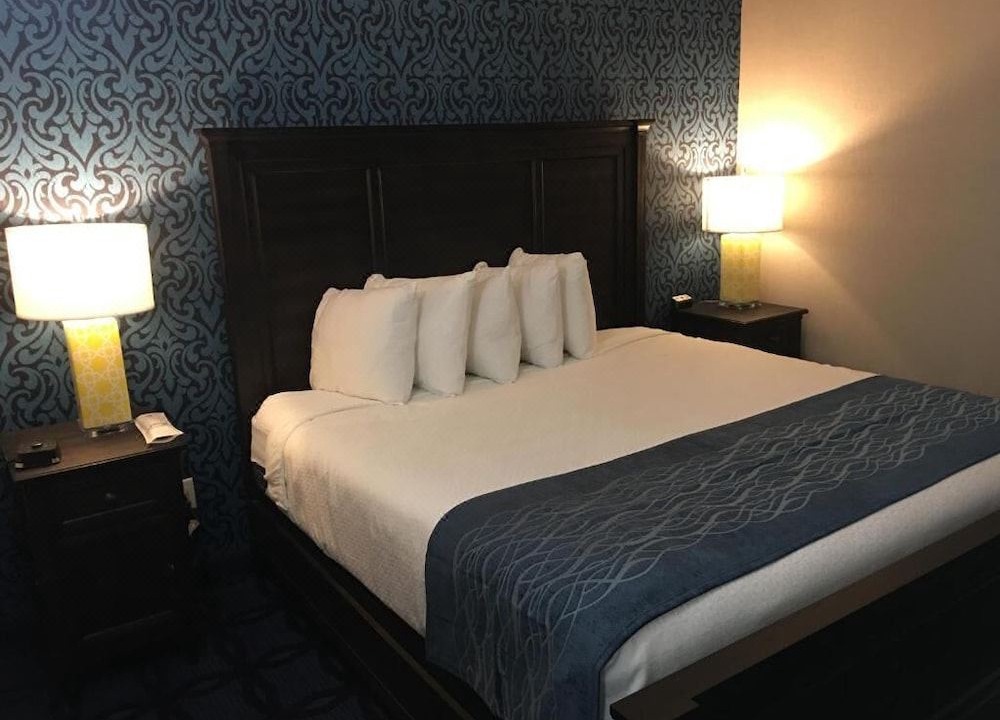 Photo of Bedroom in Hannibal