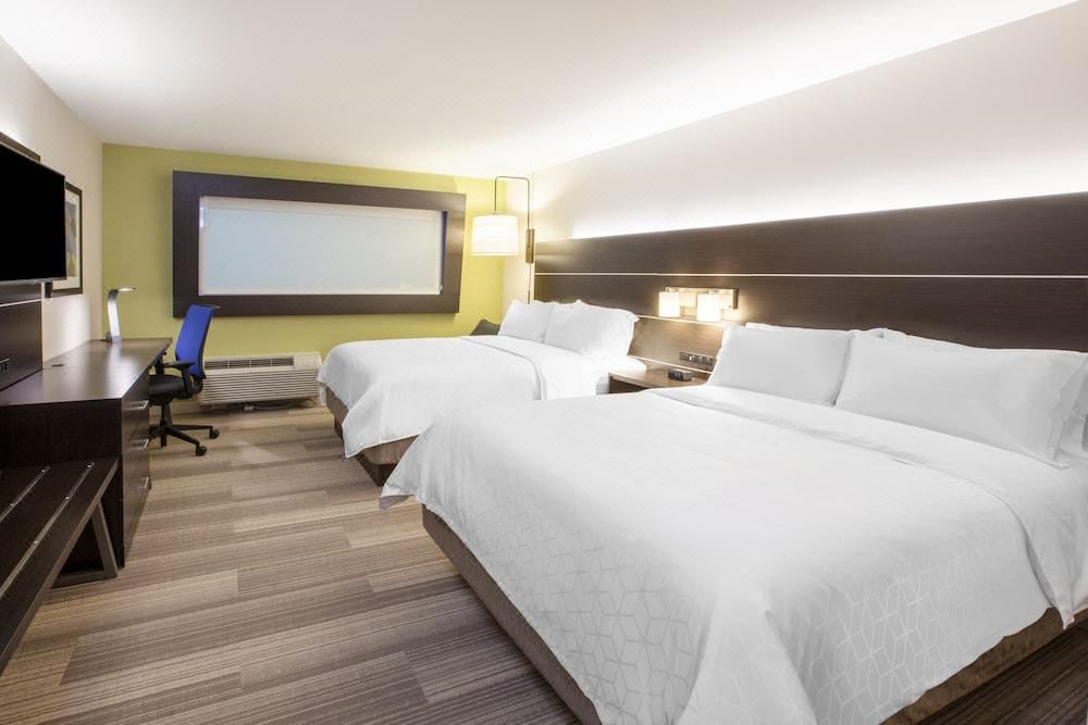 Photo of Bedroom in O'Neill